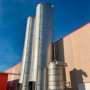 Silo de almacenamiento de harina